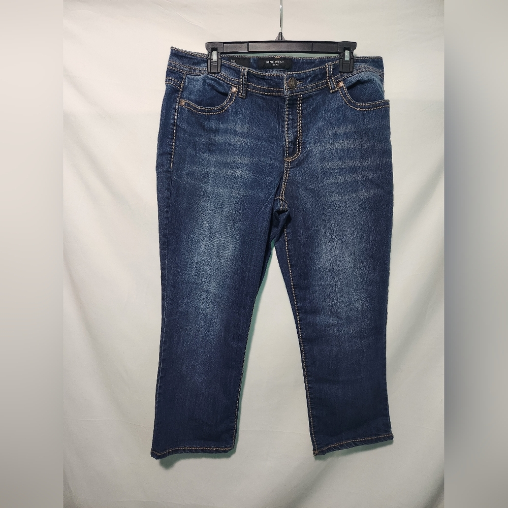 Nine West Jeans, Straight Leg, Short. Size 14/32. Embellished Back Pockets.